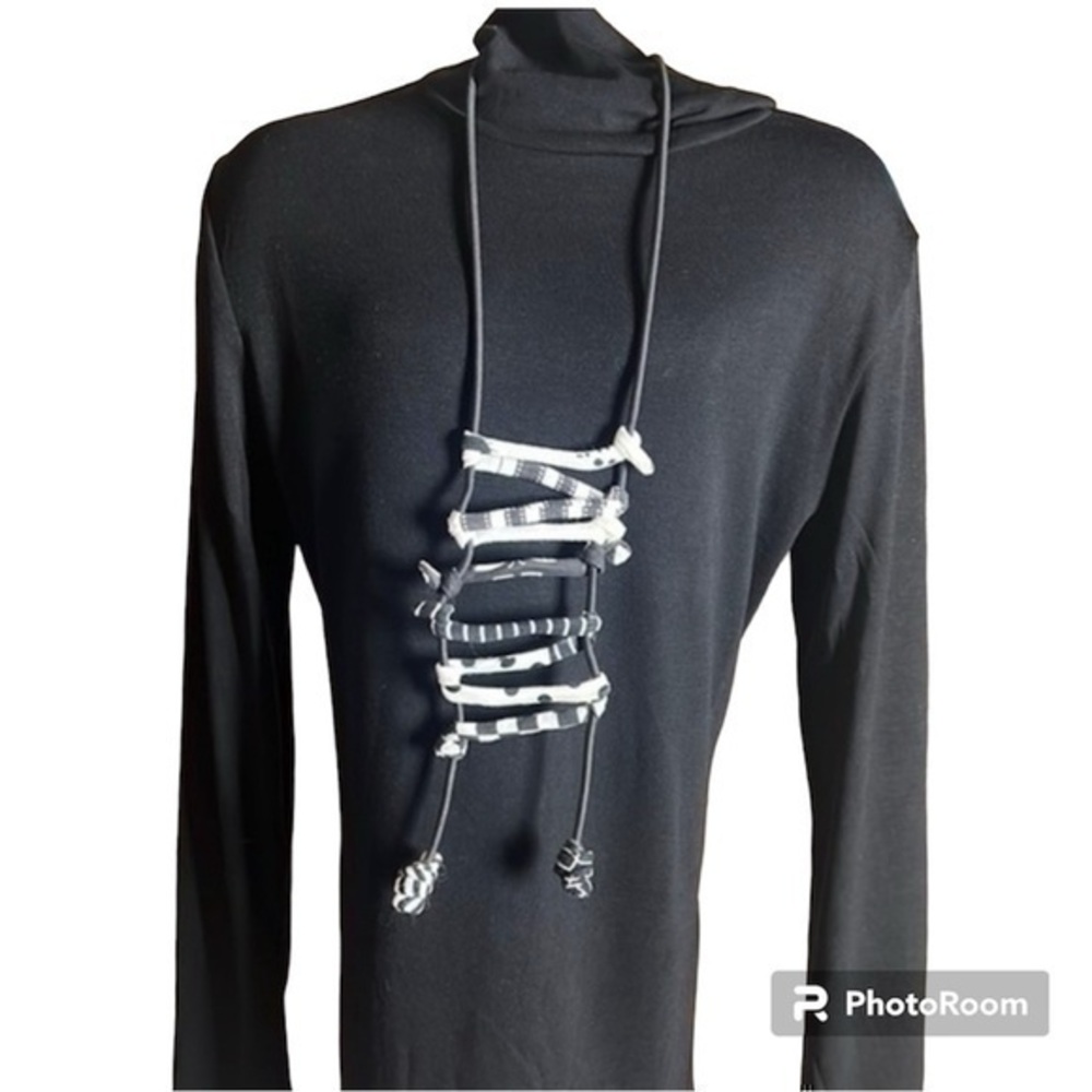 Vintage Bunge Ladder Necklace (Black &White)